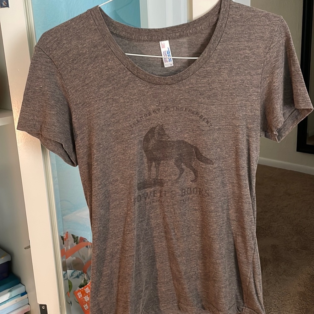POWELLs books shirt